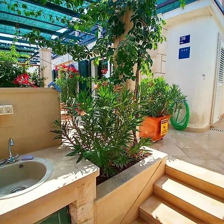 By The Sea - Brac - 24129 Apartment
